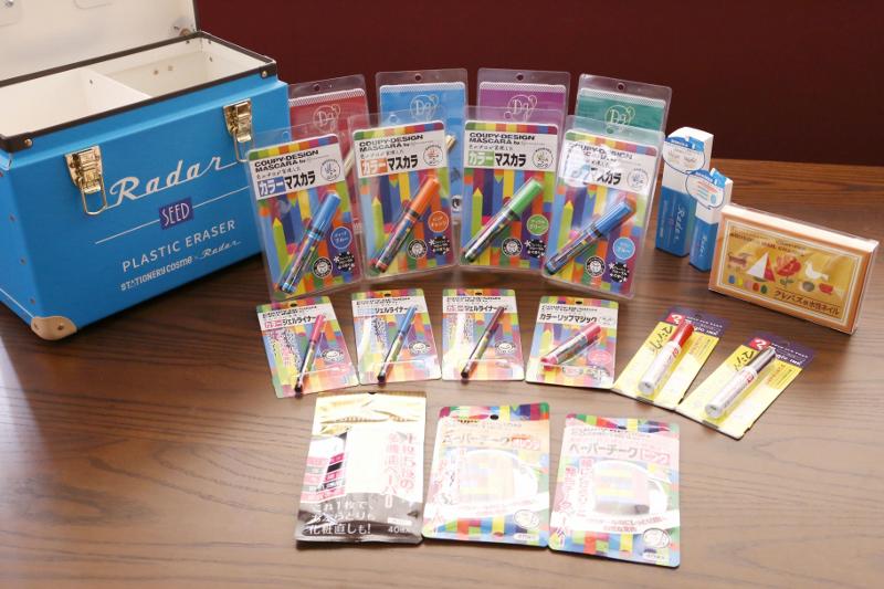 新製品】文具好きにはたまらない！文具柄のコスメとバッグの